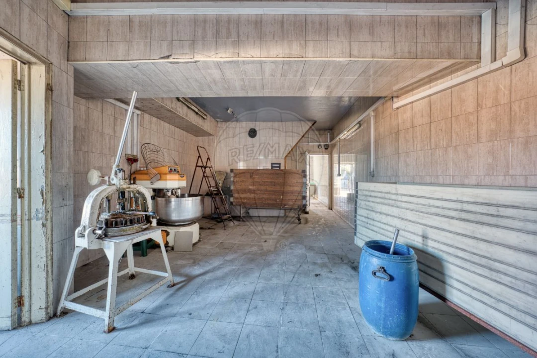 Moradia T1 para Venda em Almoster Foto 4