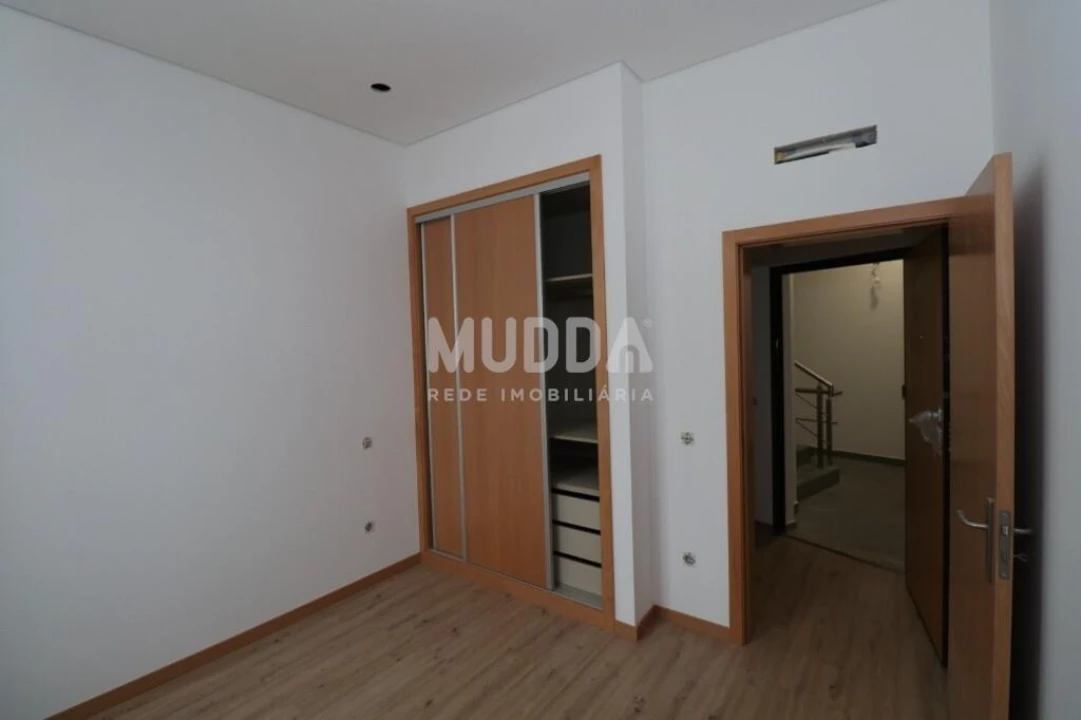 Apartamento T2 para Venda em Ovar, São João, Arada e São Vicente de Pereira Jusã Foto 3