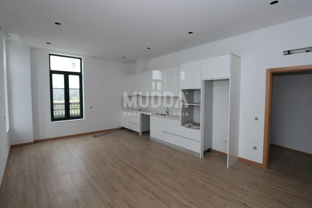 Apartamento T2 para Venda em Ovar, São João, Arada e São Vicente de Pereira Jusã Foto 1