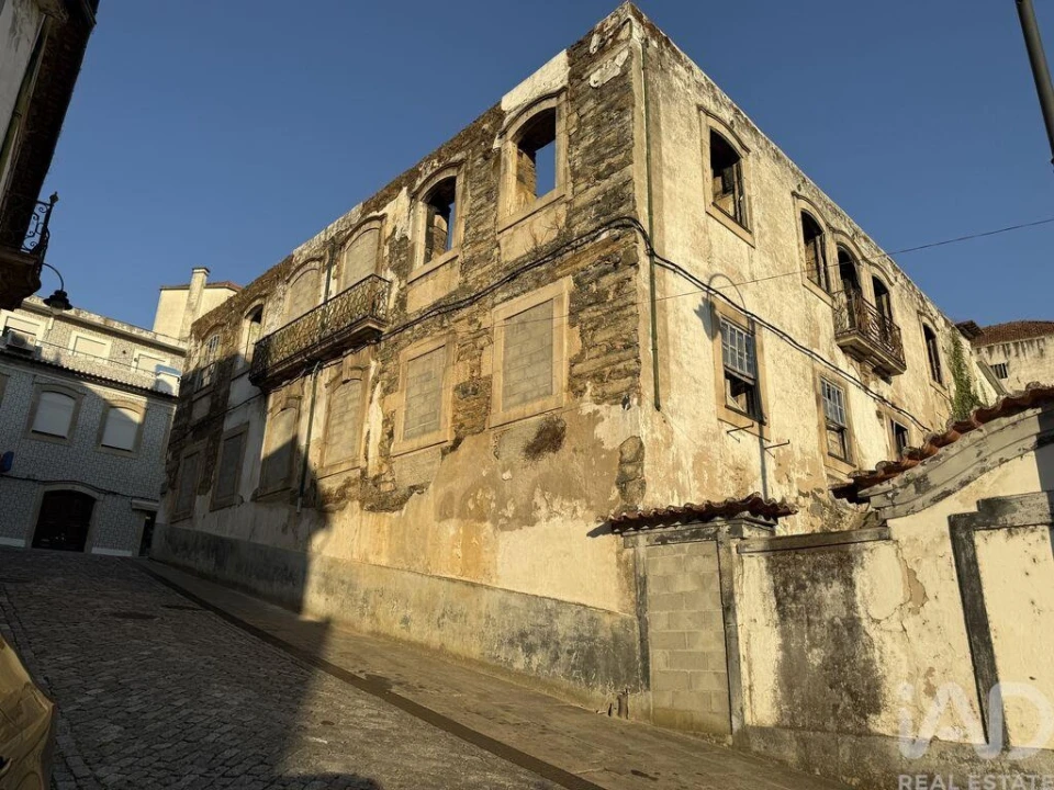 Prédio para Venda em Peso da Régua e Godim Foto 30