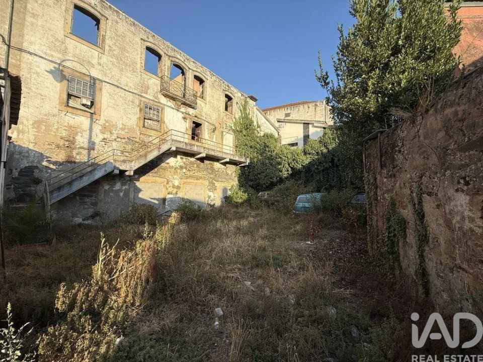 Prédio para Venda em Peso da Régua e Godim Foto 24