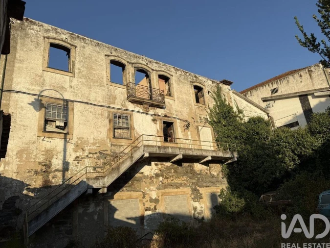 Prédio para Venda em Peso da Régua e Godim Foto 25