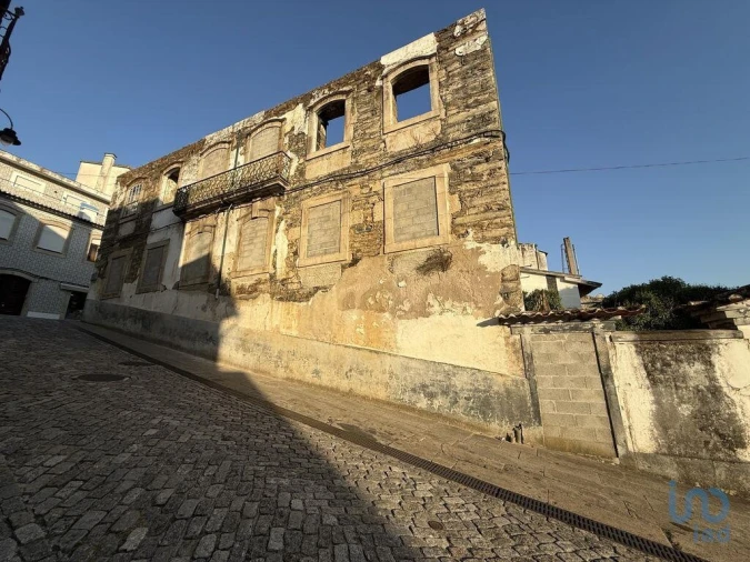 Prédio para Venda em Peso da Régua e Godim Foto 1