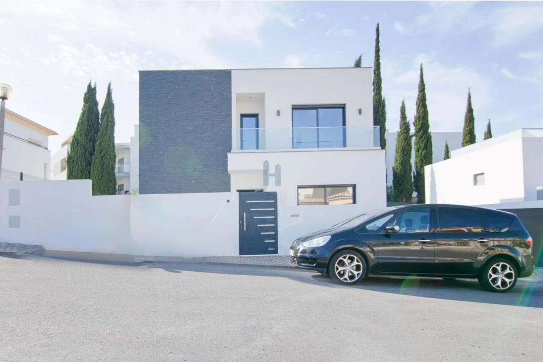 Moradia T4 para Venda em Portimão Foto 1