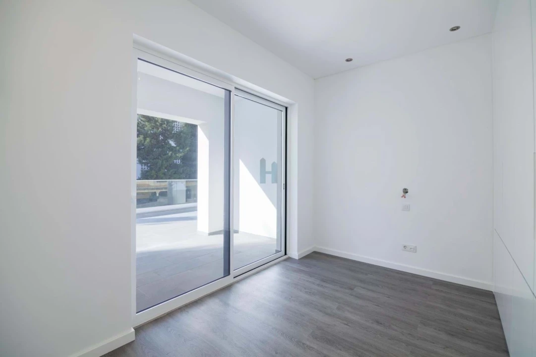 Moradia T4 para Venda em Portimão Foto 13