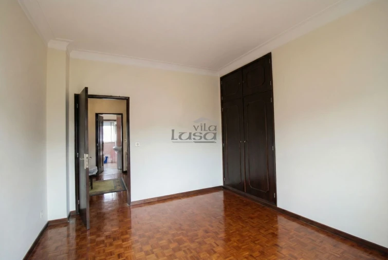 Moradia T4 para Venda em Cedofeita, Santo Ildefonso, Sé, Miragaia, São Nicolau e Vitória Foto 9
