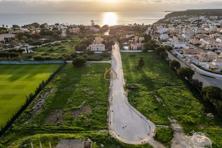 Terreno para Venda em Lagos (São Sebastião e Santa Maria) Foto 6