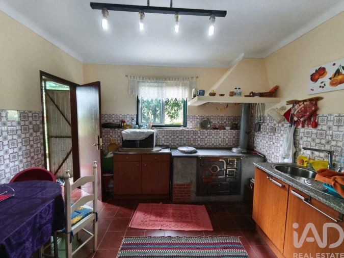 Moradia T3 para Venda em Nelas Foto 16