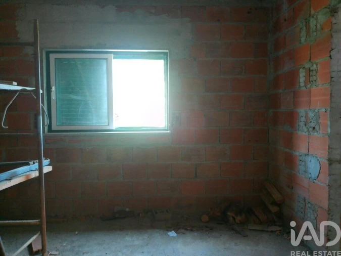 Moradia T3 para Venda em Nelas Foto 29