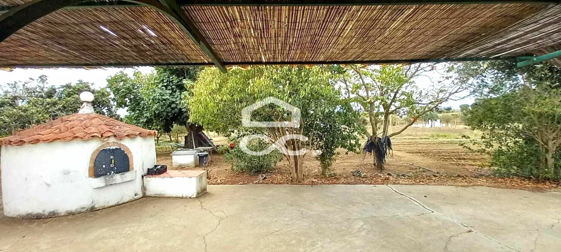 Quinta T2 para Venda em Nossa Senhora das Neves