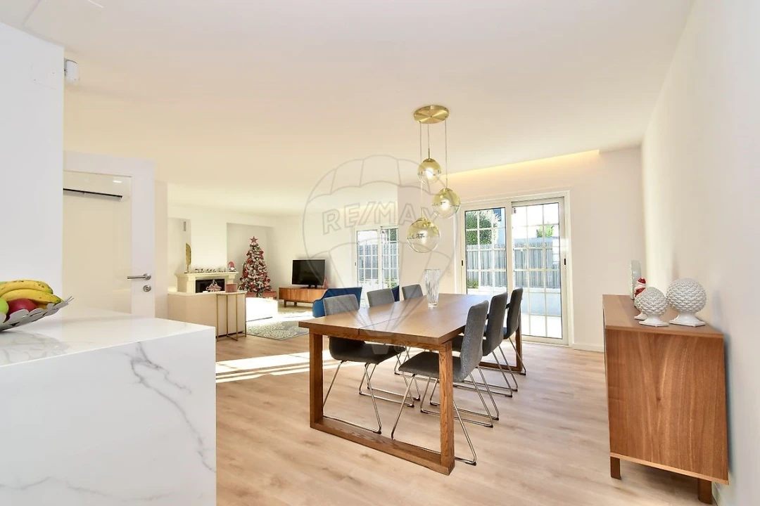 Moradia T4 para Venda em Cascais e Estoril Foto 4