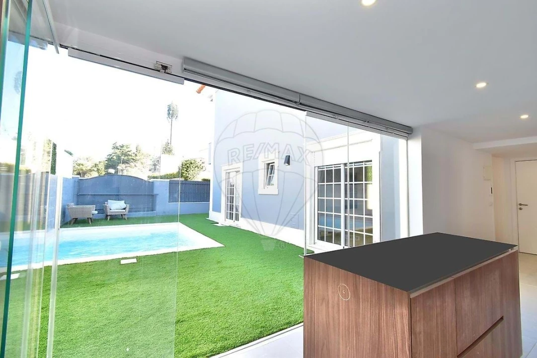 Moradia T4 para Venda em Cascais e Estoril Foto 3