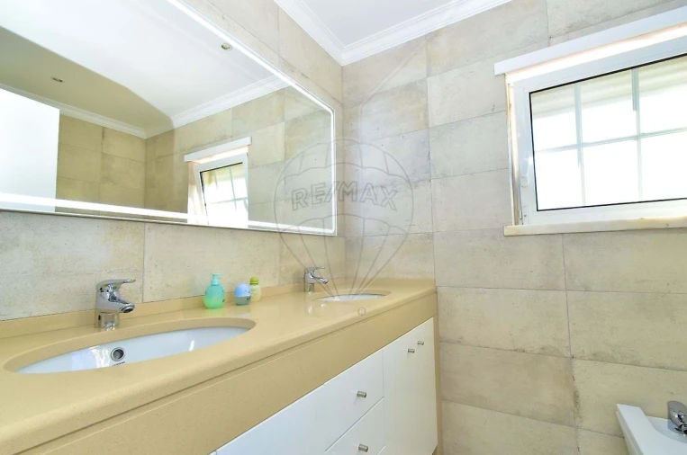 Moradia T4 para Venda em Cascais e Estoril Foto 28