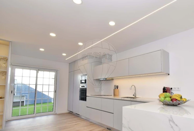 Moradia T4 para Venda em Cascais e Estoril Foto 10