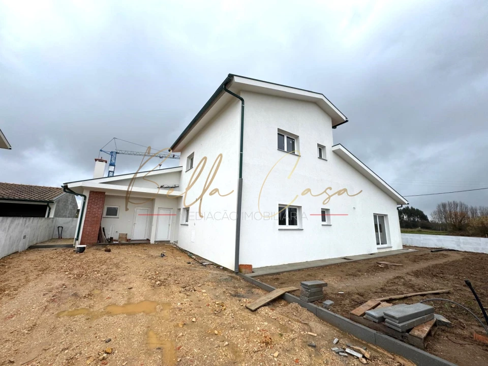 Moradia T4 para Venda em Bustos, Troviscal e Mamarrosa Foto 3