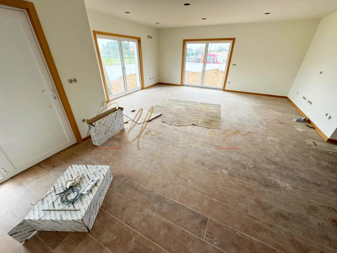 Moradia T4 para Venda em Bustos, Troviscal e Mamarrosa Foto 7