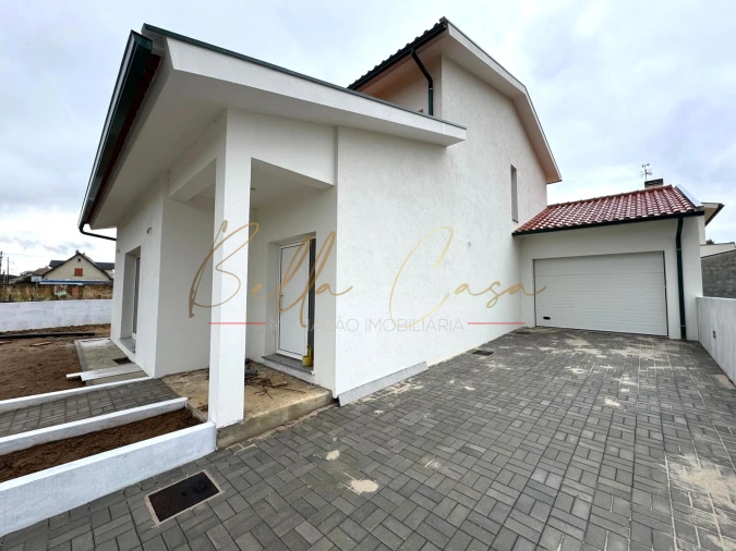 Moradia T4 para Venda em Bustos, Troviscal e Mamarrosa Foto 2