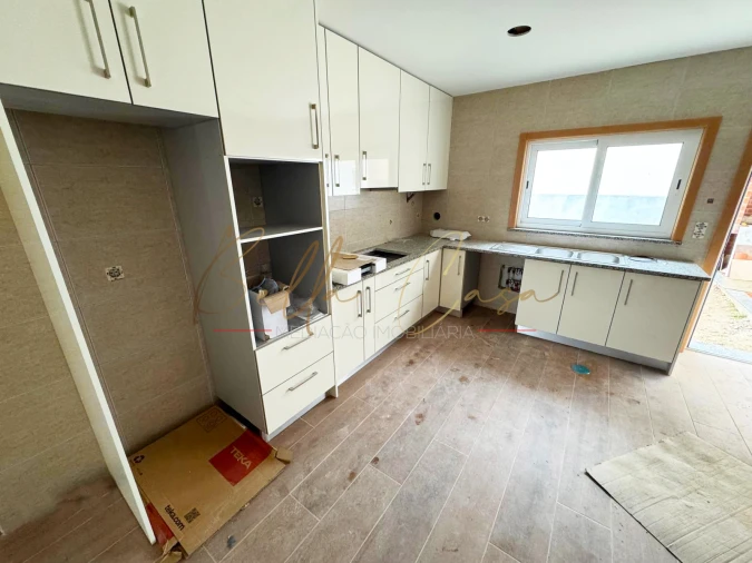 Moradia T4 para Venda em Bustos, Troviscal e Mamarrosa Foto 8