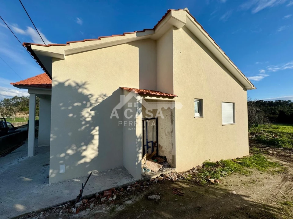 Moradia T2 para Venda em Ovar, São João, Arada e São Vicente de Pereira Jusã Foto 2