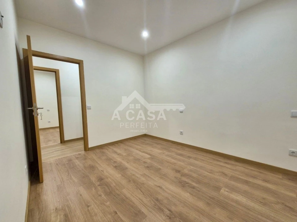 Moradia T2 para Venda em Ovar, São João, Arada e São Vicente de Pereira Jusã Foto 14