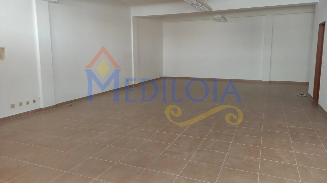 Escritório para Venda em Vila Real de Santo Antonio Foto 2