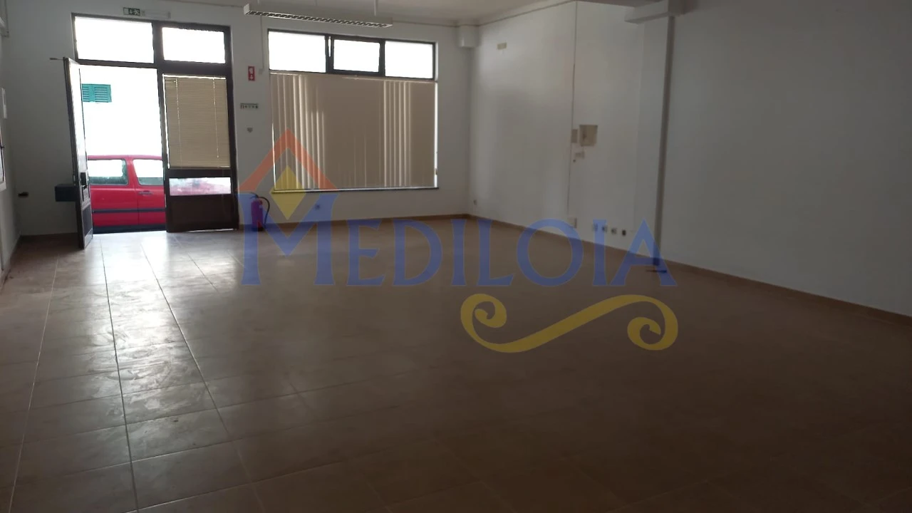 Escritório para Venda em Vila Real de Santo Antonio Foto 1