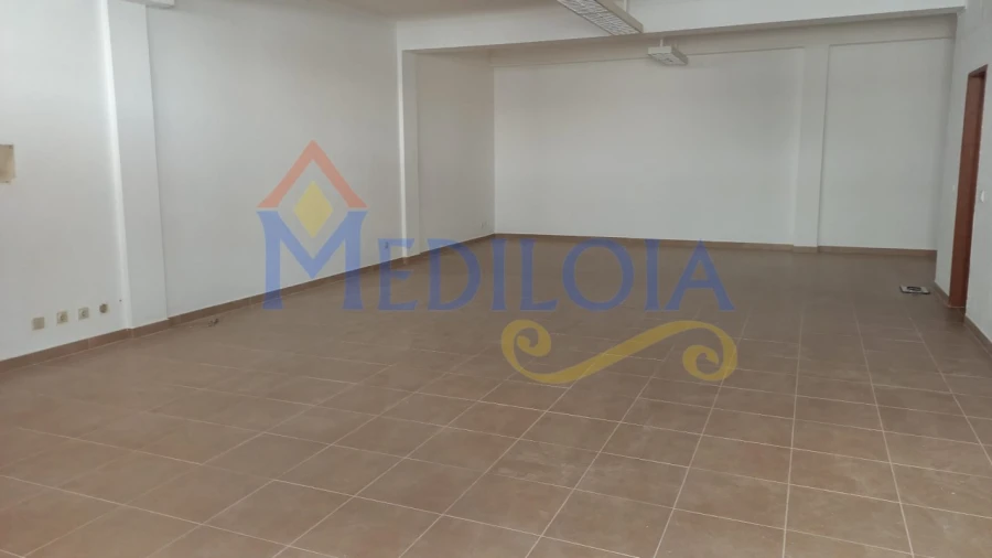 Escritório para Venda em Vila Real de Santo Antonio Foto 2