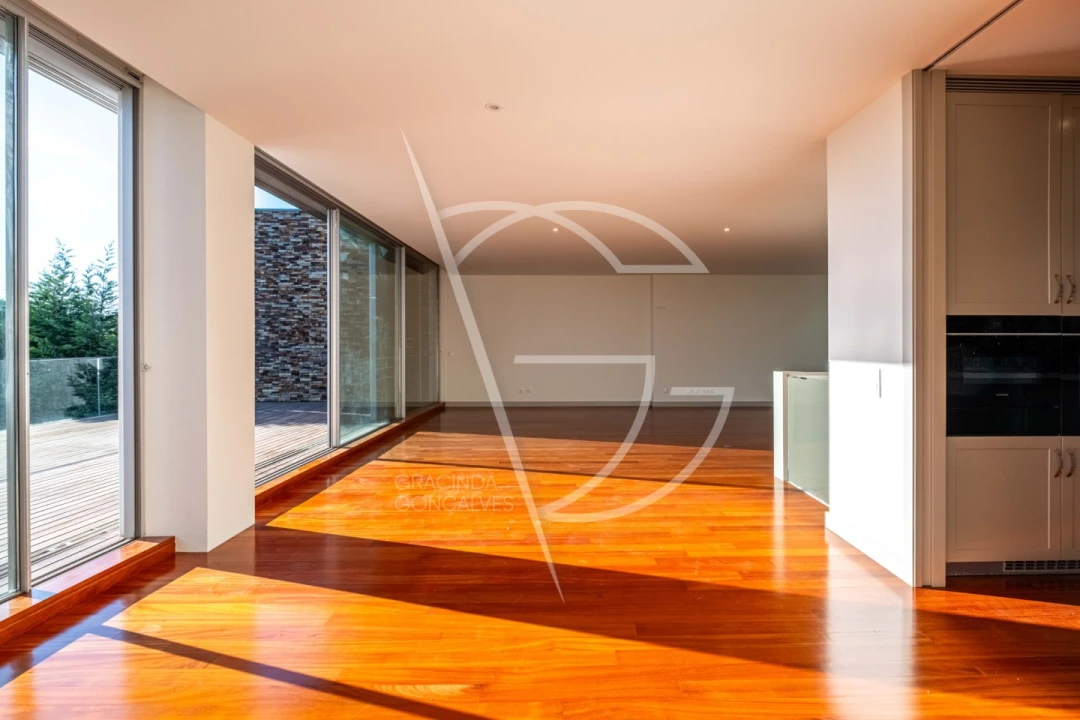 Moradia T4 para Venda em Água Longa Foto 8