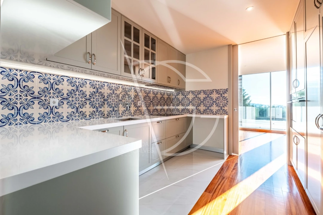 Moradia T4 para Venda em Água Longa Foto 9