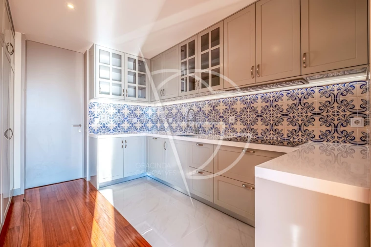 Moradia T4 para Venda em Água Longa Foto 10