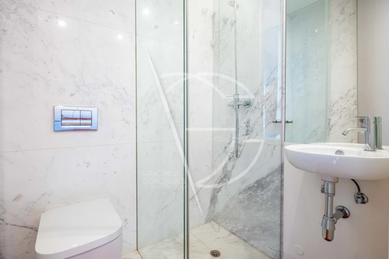 Moradia T4 para Venda em Água Longa Foto 15