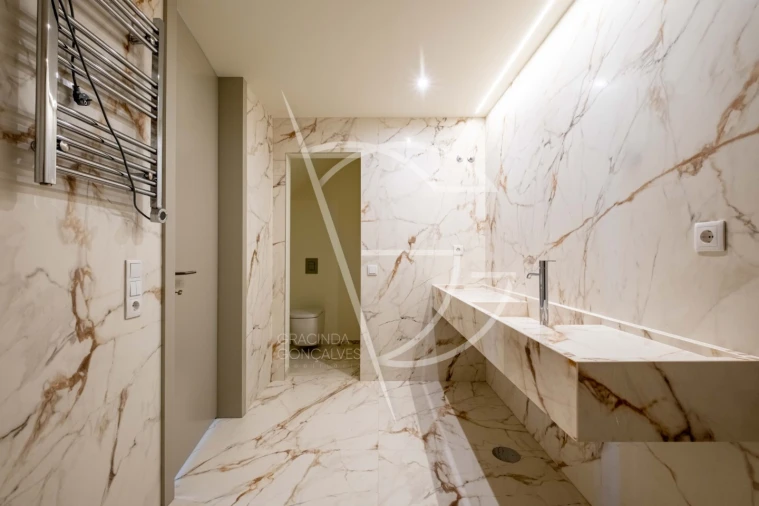 Moradia T4 para Venda em Água Longa Foto 28