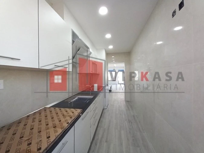 Apartamento T3 para Venda em Costa da Caparica Foto 12