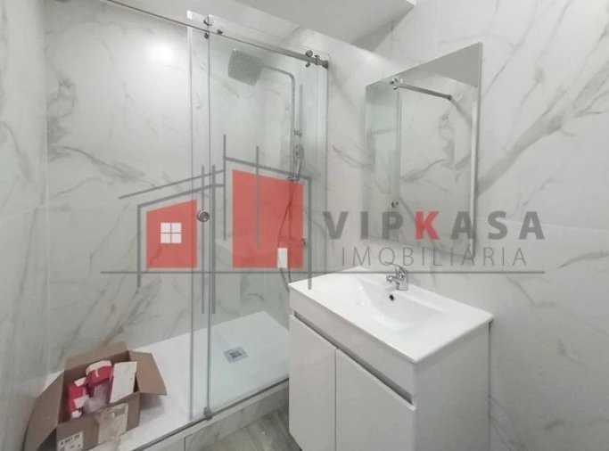 Apartamento T3 para Venda em Costa da Caparica Foto 17