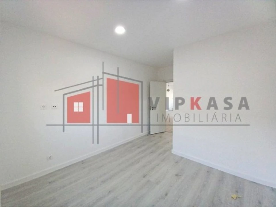 Apartamento T3 para Venda em Costa da Caparica Foto 20