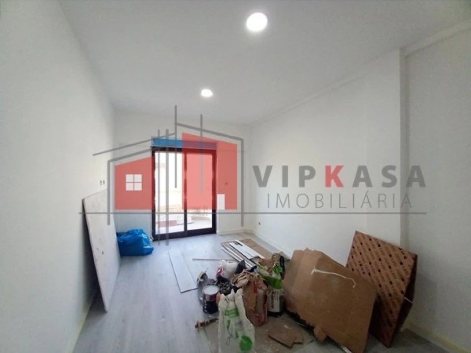 Apartamento T3 para Venda em Costa da Caparica Foto 14