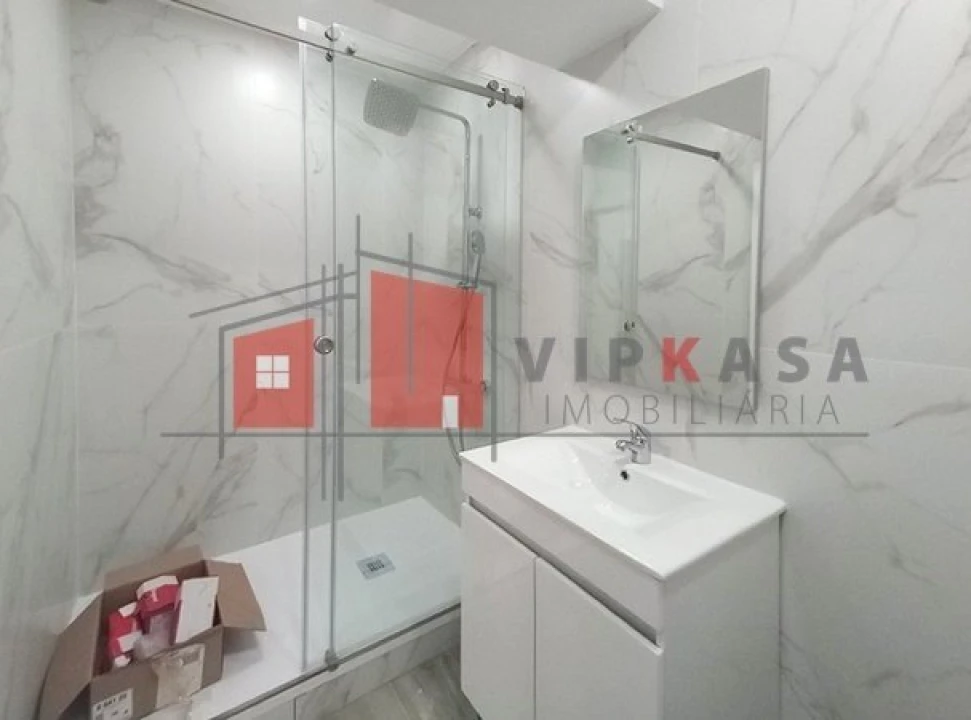 Apartamento T3 para Venda em Costa da Caparica Foto 17