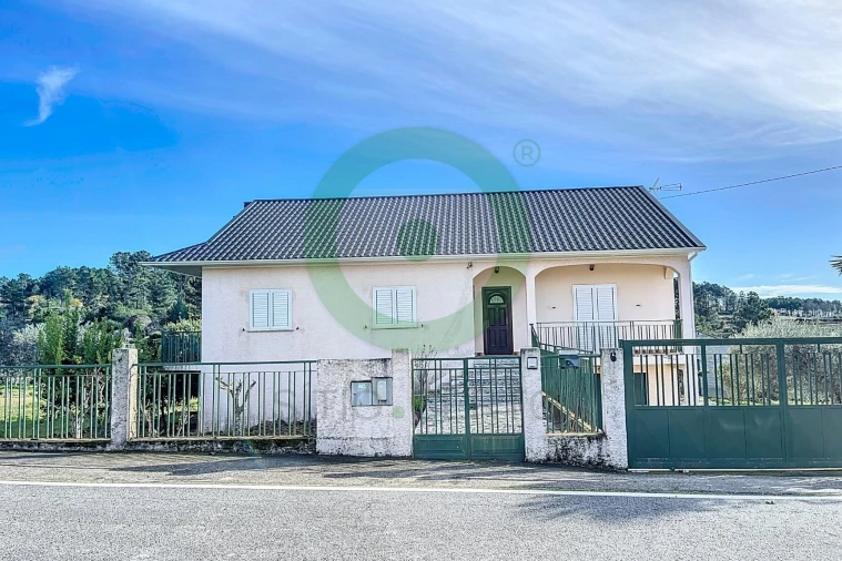 Moradia T0 para Venda em Aguieiras Foto 2