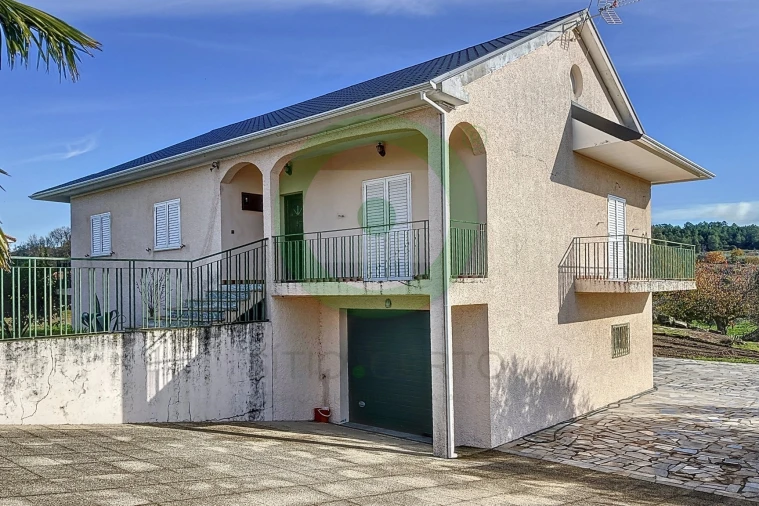 Moradia T0 para Venda em Aguieiras Foto 3