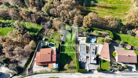 Terreno para Venda em Adoufe e Vilarinho de Samardã