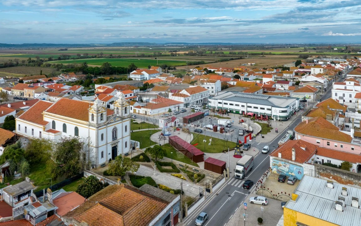 Moradia T8 para Venda em Alpiarça Foto 2