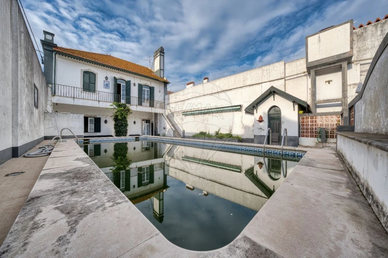 Moradia T8 para Venda em Alpiarça Foto 3