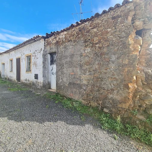 Moradia T6 para Venda em Envendos Foto 1