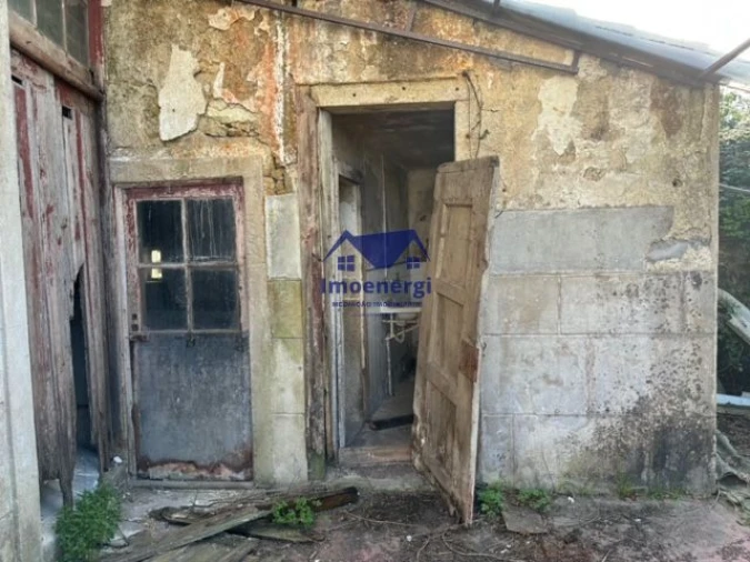 Moradia T6 para Venda em Arvore Foto 13