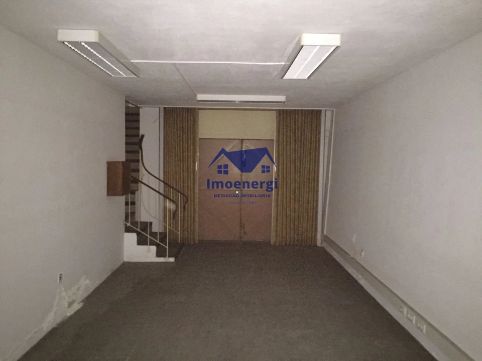 Negócio para Arrendamento em Cedofeita, Santo Ildefonso, Sé, Miragaia, São Nicolau e Vitória Foto 16