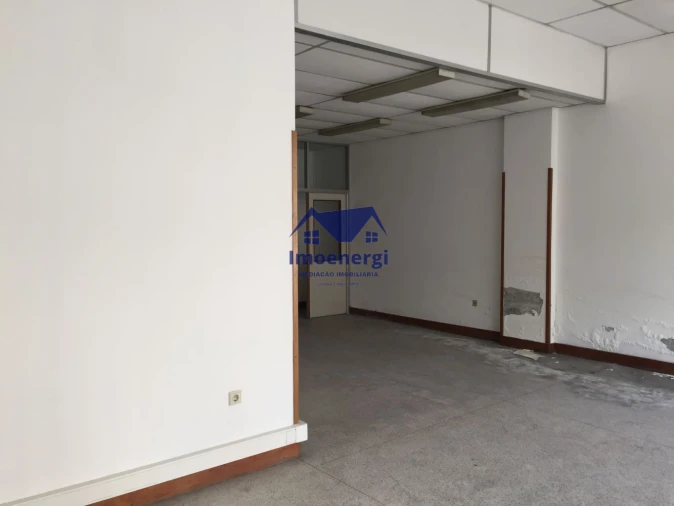 Negócio para Arrendamento em Cedofeita, Santo Ildefonso, Sé, Miragaia, São Nicolau e Vitória Foto 23