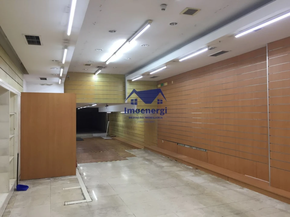 Negócio para Arrendamento em Cedofeita, Santo Ildefonso, Sé, Miragaia, São Nicolau e Vitória Foto 2