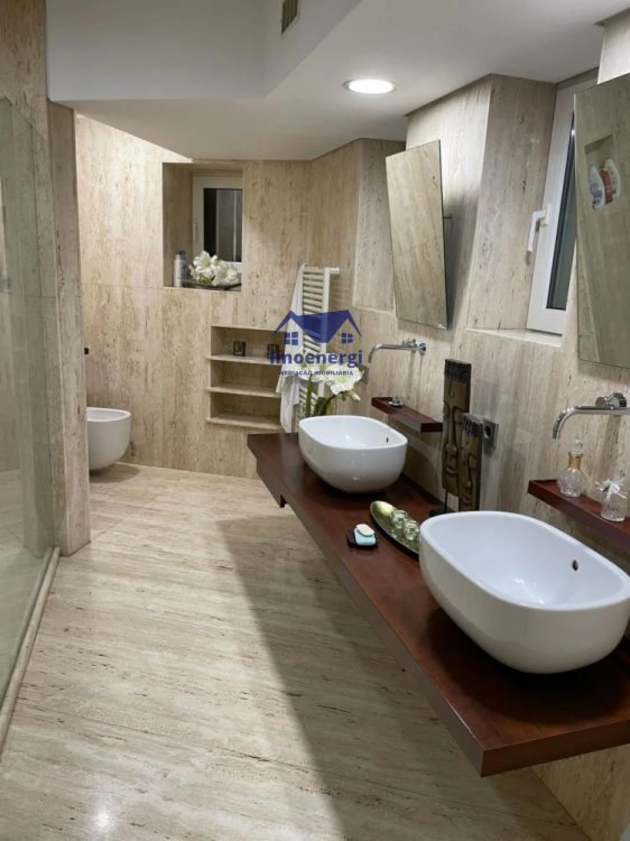 Moradia T5 para Venda em Vilar e Mosteiró Foto 22