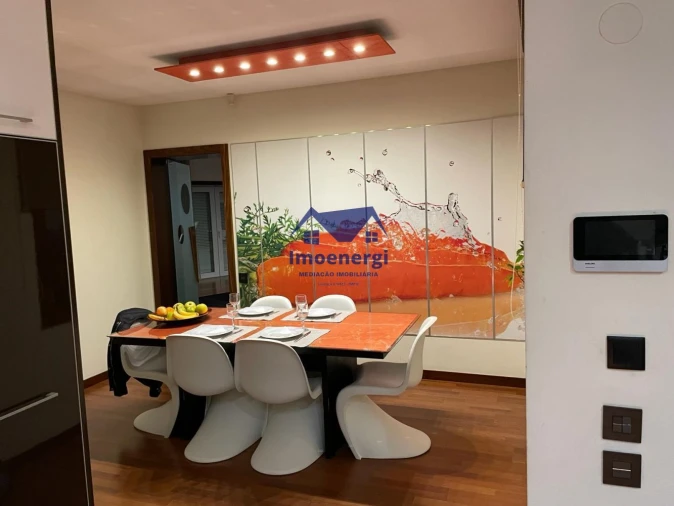 Moradia T5 para Venda em Vilar e Mosteiró Foto 10