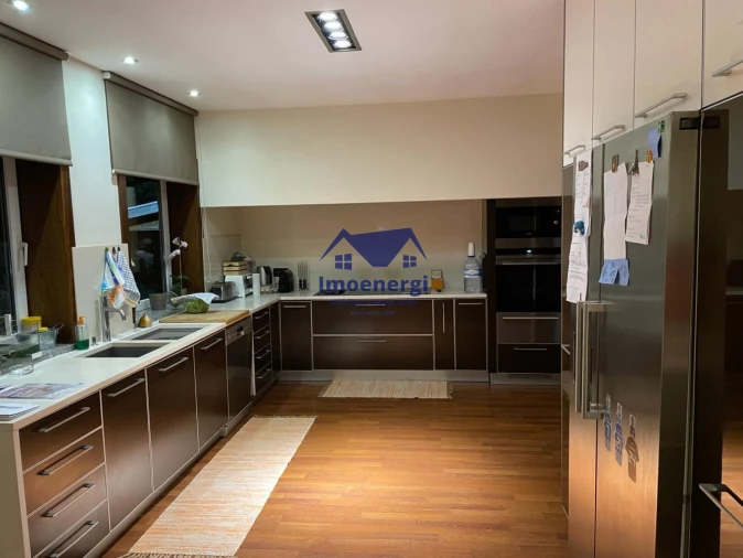 Moradia T5 para Venda em Vilar e Mosteiró Foto 5